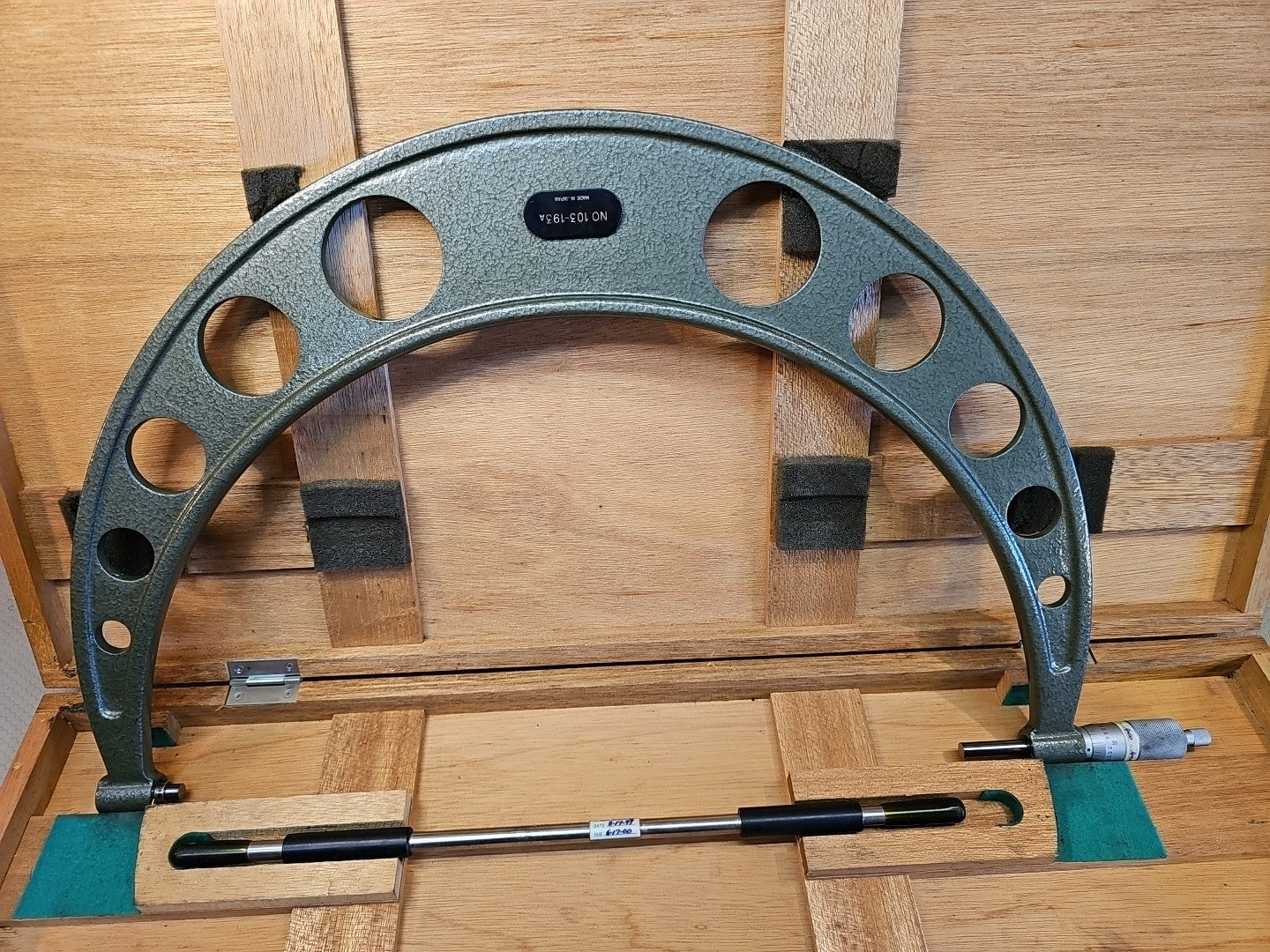 Mitutoyo 103-193 103 Series 16 to 17" SAE Mechanical Outside Micrometer *MINTY!*