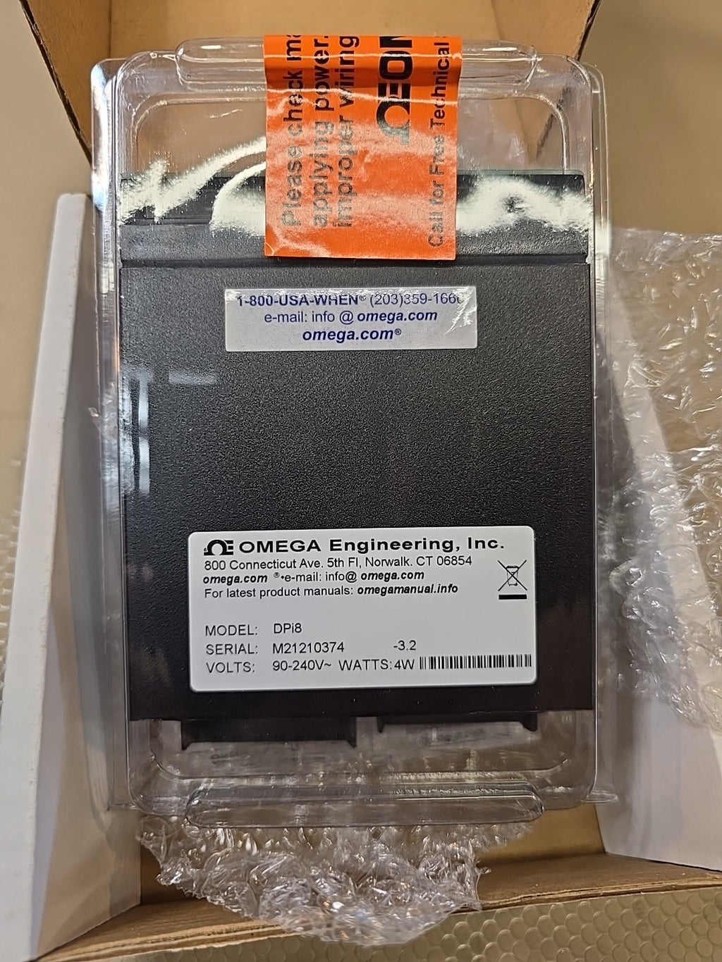 OMEGA ENGINEERING DPI8 / DPI8 (NEW IN BOX)