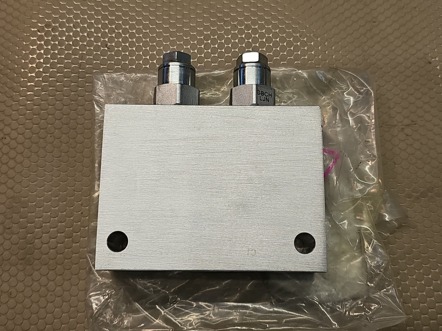 Sun Hydraulics YGJ 2JF3-AA Valve Block Assembly 
