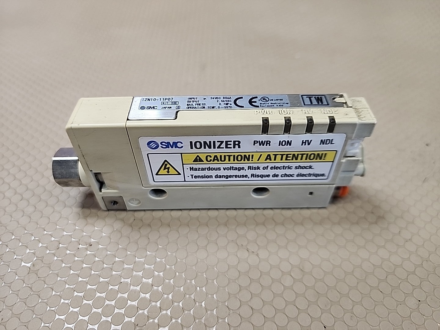 SMC IZN10-11P07 IONIZER