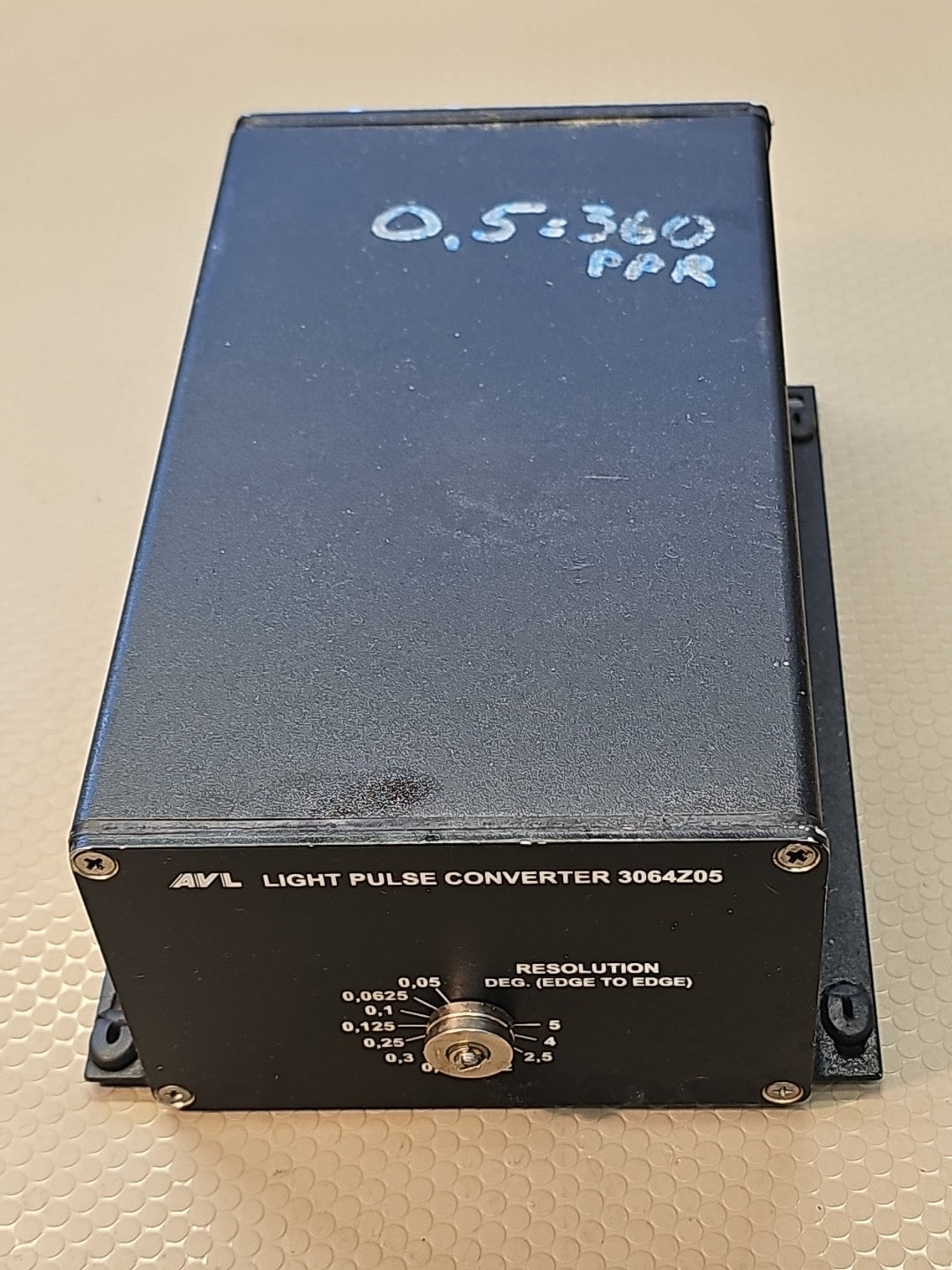 AVL TYPE 3064-Z05 REV.06 LIGHT PULSE CONVERTER 3064Z05, RESOLUTION DEG. 0.05-5