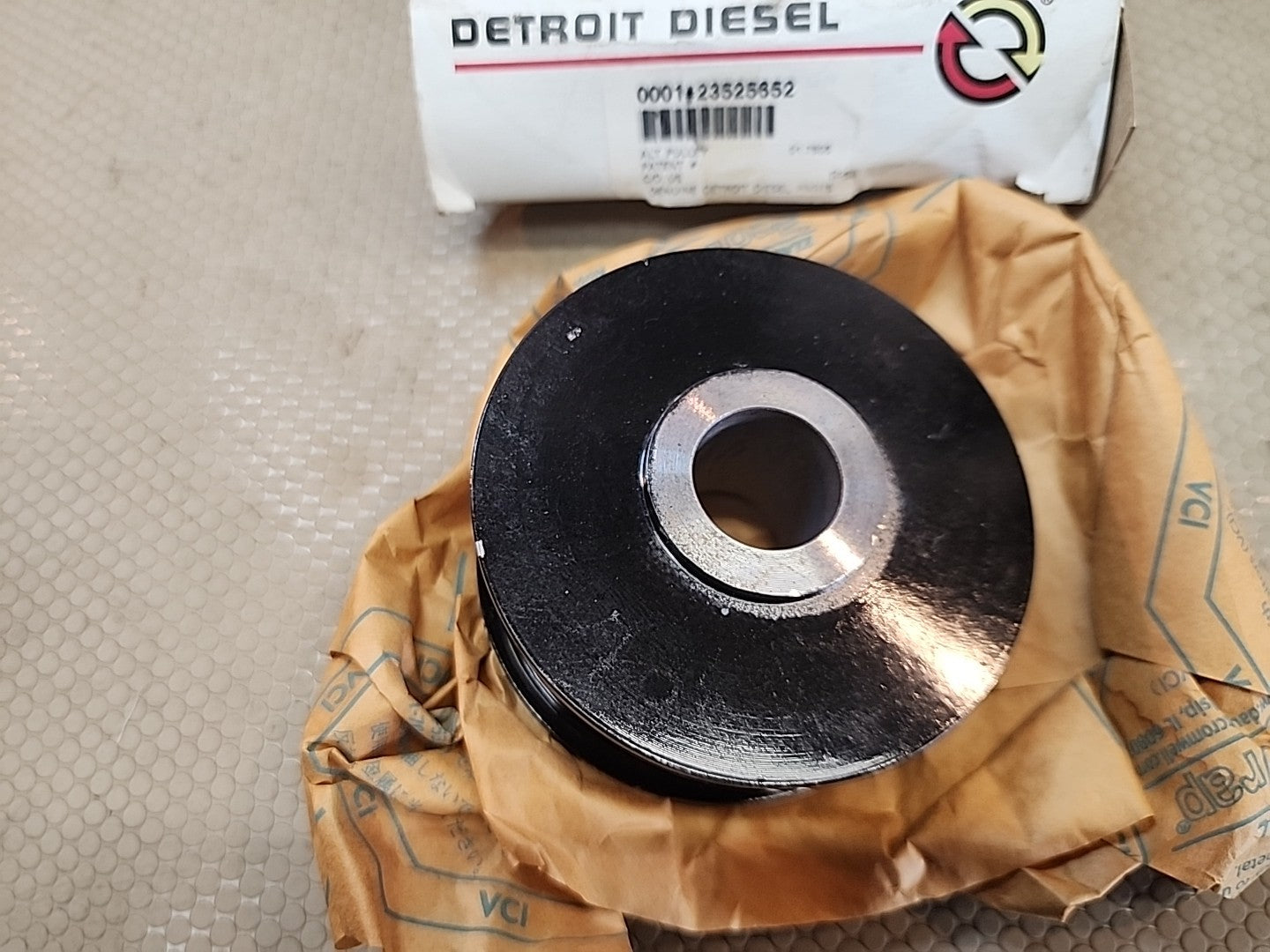 Detroit Diesel DDE-23525652 Alt Pulle