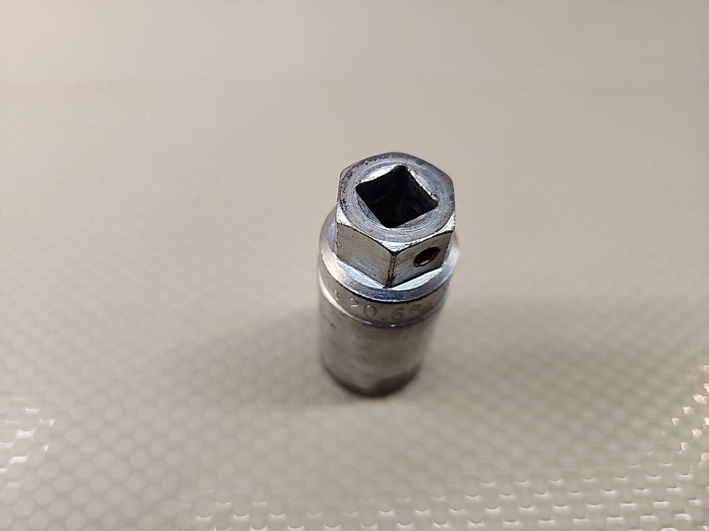 13/16" MODEL No. S9704B SNAP-ON 3/8" DRIVE SPARK PLUG SOCKET 1959 DATE CODE USA 