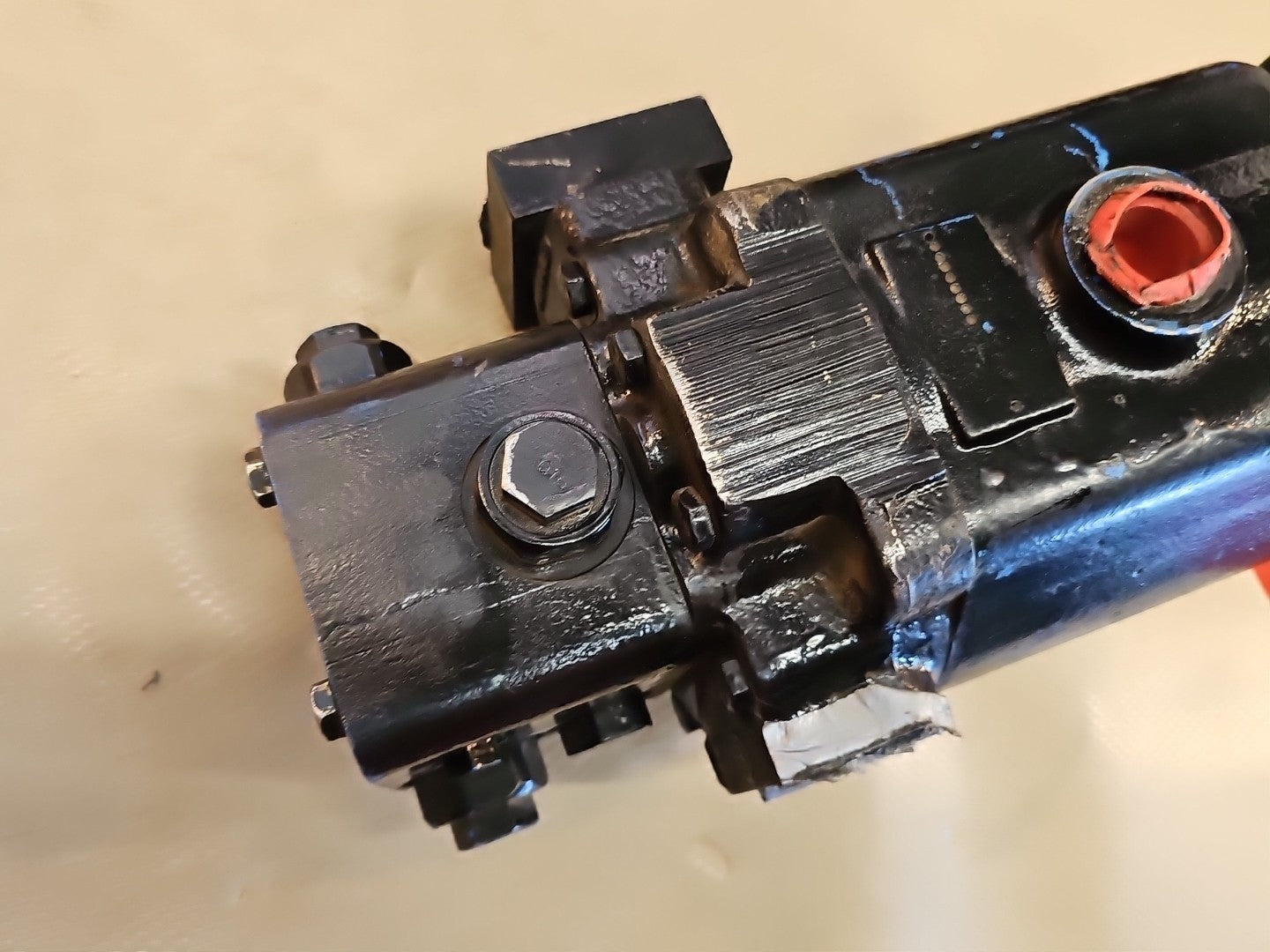 Eaton 5433-119 Fixed Displacement Piston Motor - 5.43 in³/r Displacment 3933-006