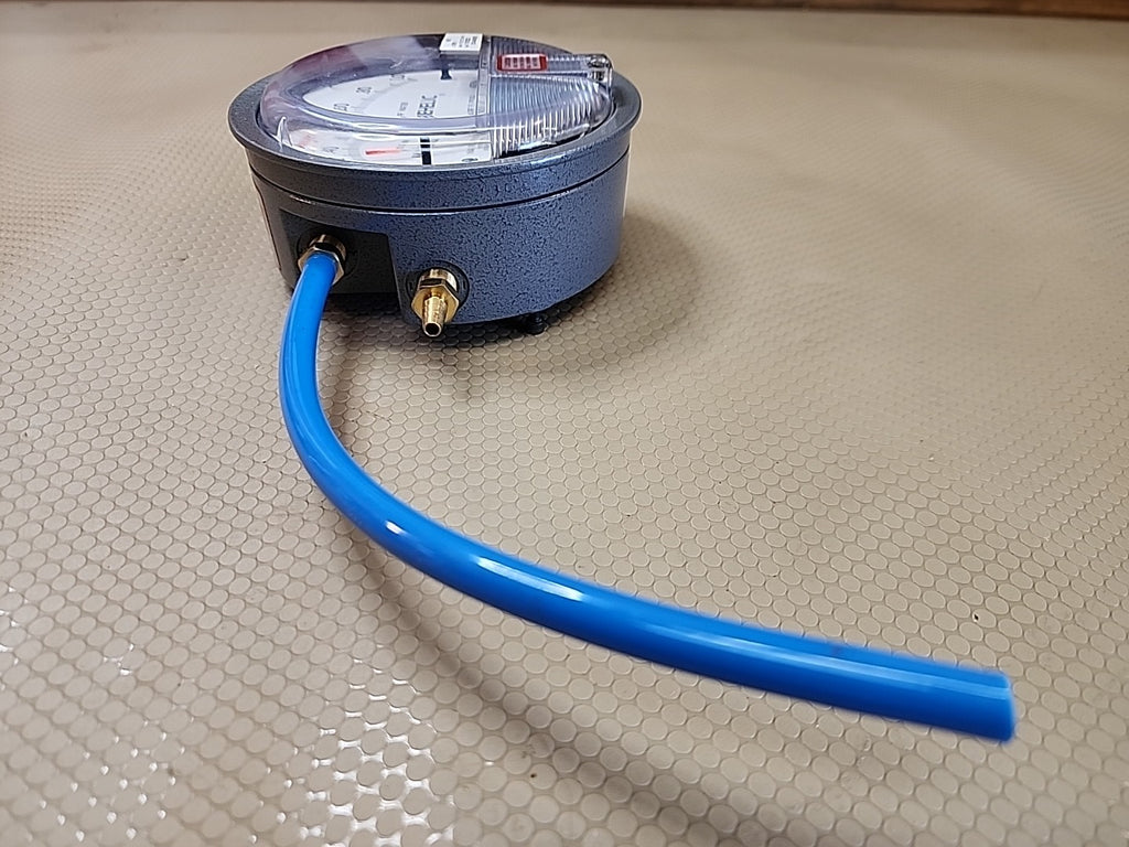 DWYER 2030 Differential Pressure Guage NEW