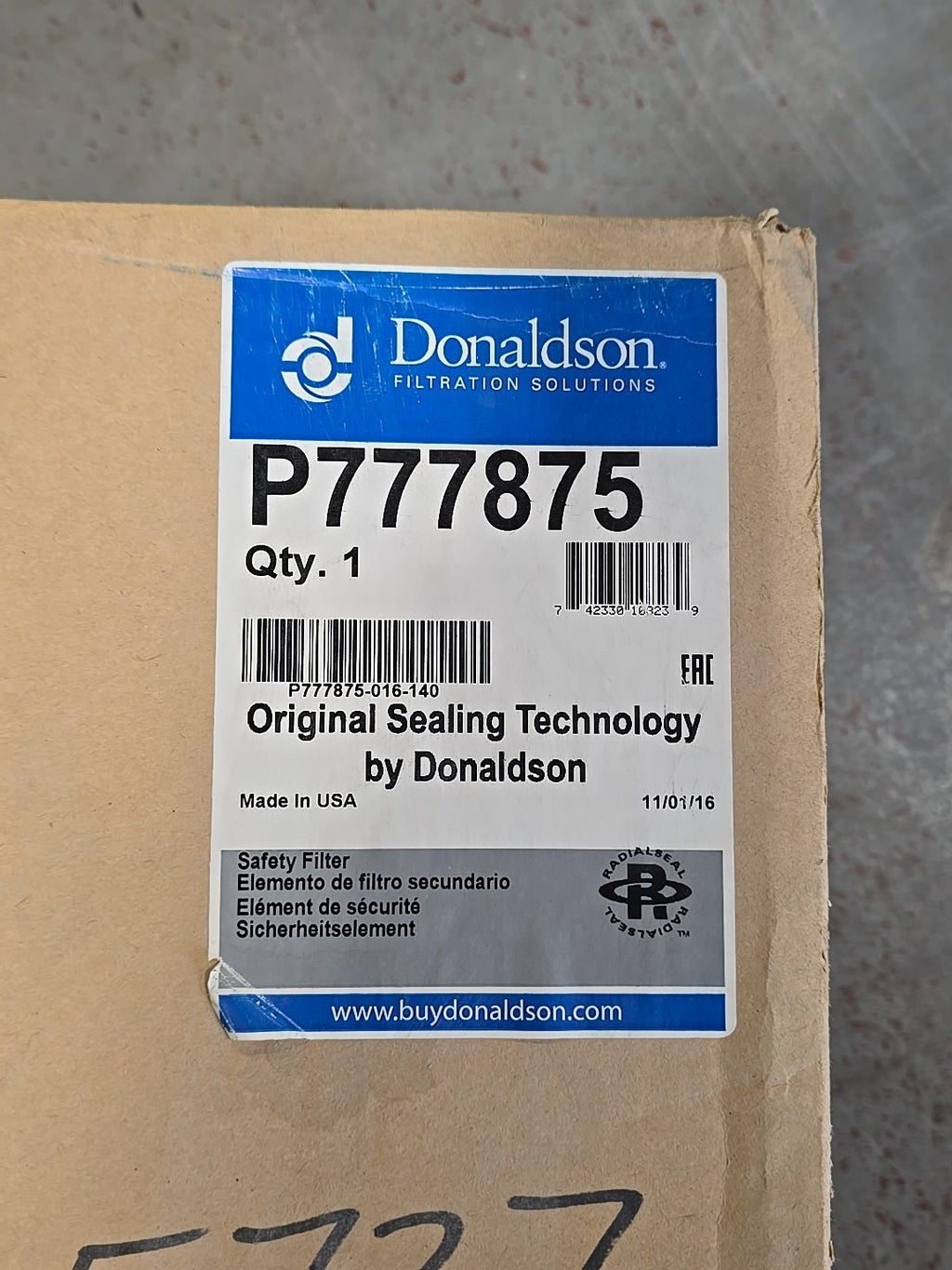 Genuine Donaldson P777875 AIR FILTER, SAFETY RADIALSEAL UPC 742330108239