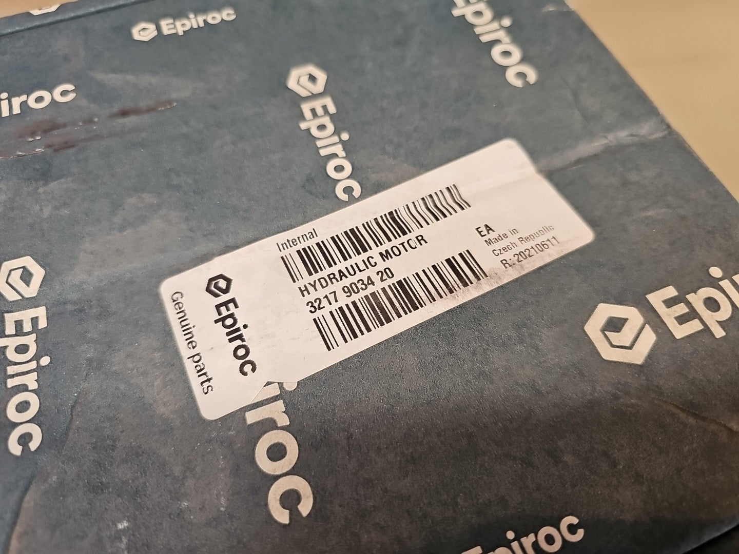 Epiroc 3217903420 NEW Parker Genuine OEM 1004336222 Hydraulic Gear Pump $1000 