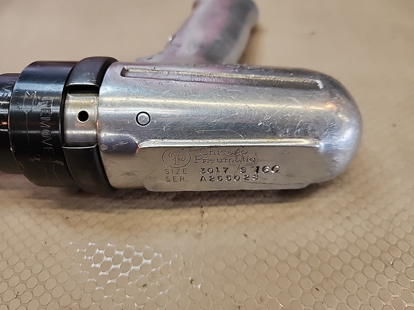 CHICAGO PNEUMATIC PISTOL GRIP SCREW/NUT DRIVER SIZE 3017 S 160/A255028