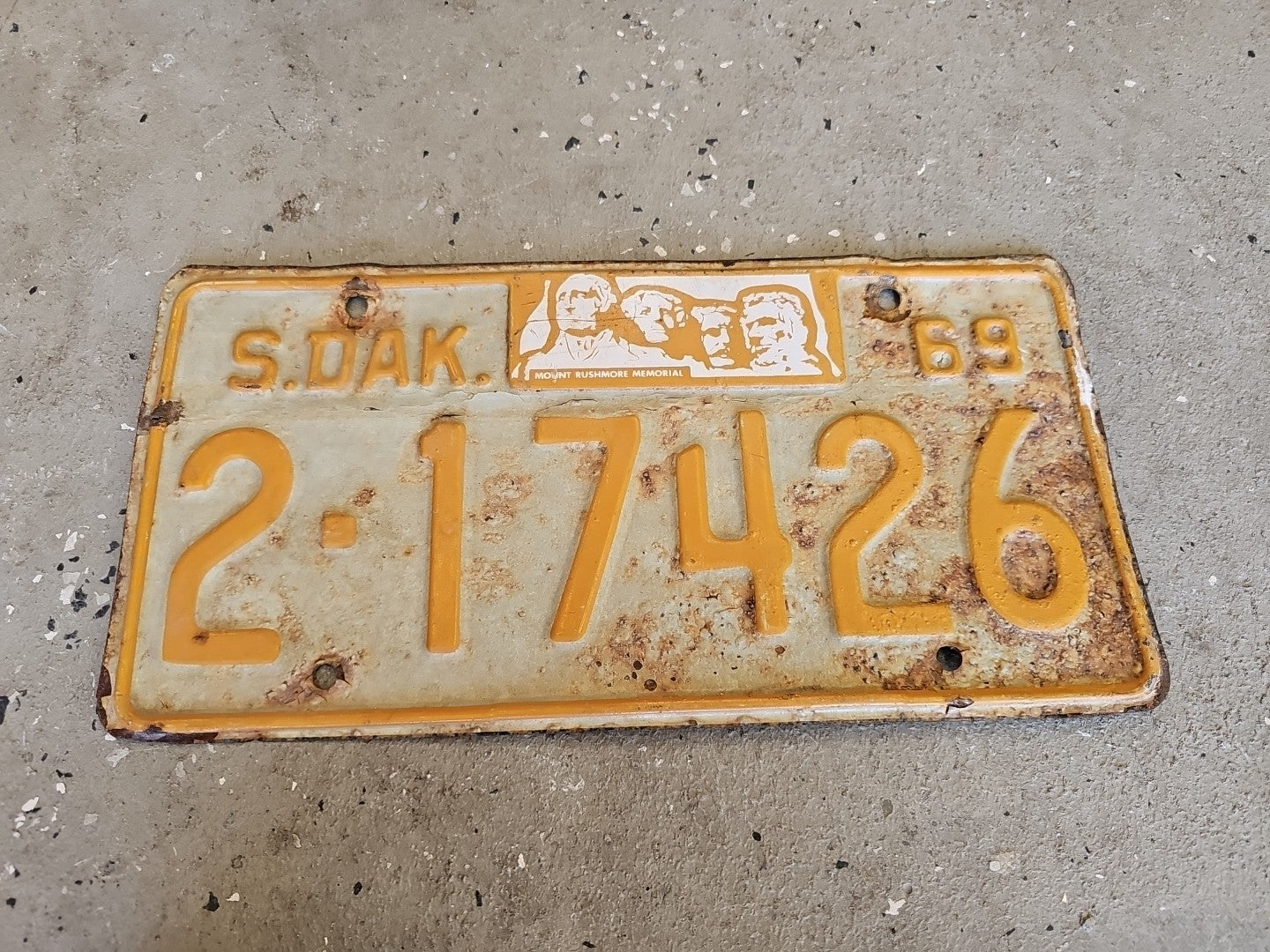 Vintage 1960 South Dakota License plate
