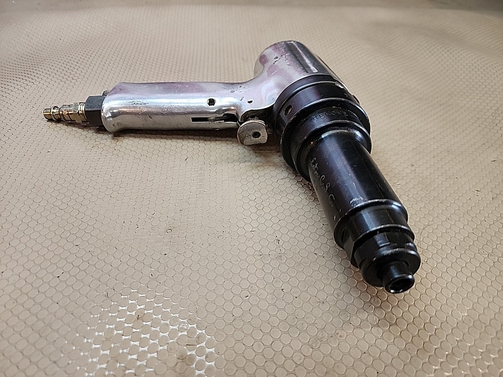 CHICAGO PNEUMATIC PISTOL GRIP SCREW/NUT DRIVER SIZE 3017 S 160/A255028