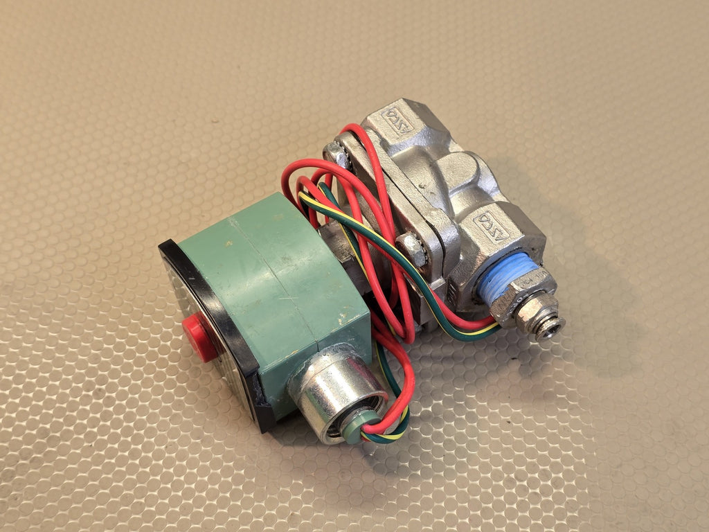 ASCO 8210G030 Red-Hat Solenoid Valve 1/2" NPT SS 120/60AC 125 PSI Used