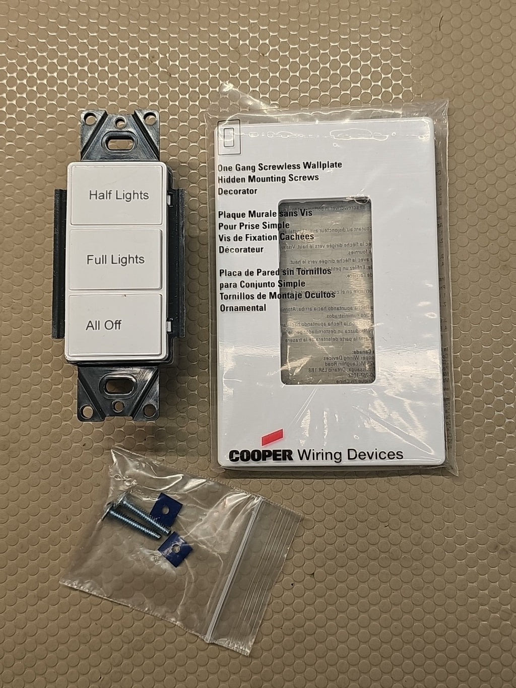 NEW GREENGATE RC-3TLB-OS1-W OFFICE STATION ONE WHITE 5 POSITION RC3TLBOS1W