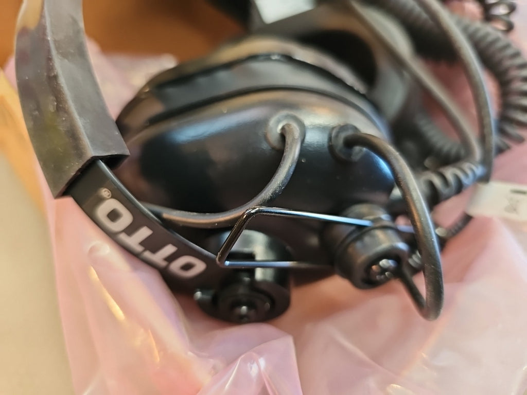Otto Engineering V4-10785 ClearTRAK Professional Behind-the-Head NEW $450 MSRP