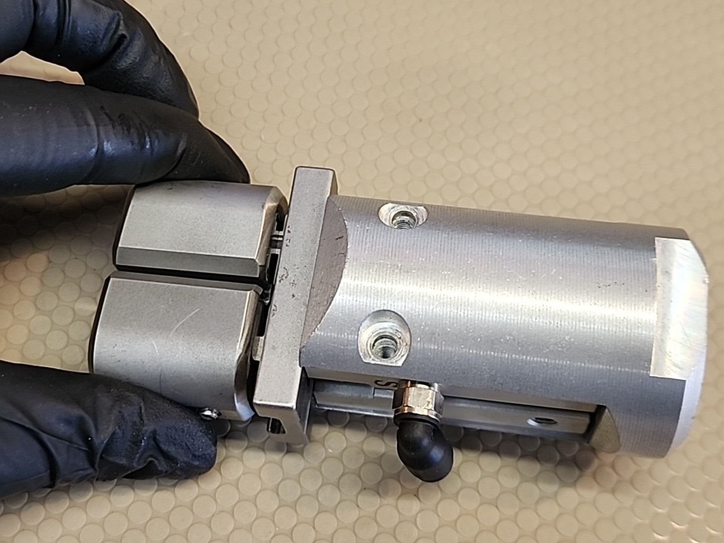 MHZL2-16S 1PCS FOR SMC MHZL2-16S Pneumatic Finger 
