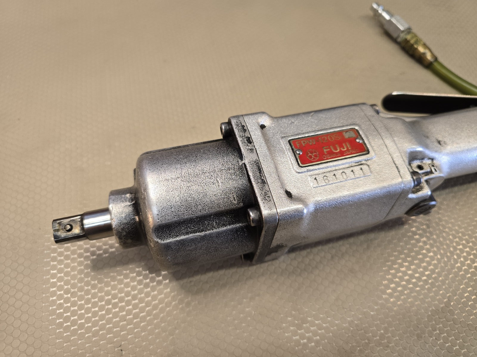 Fuji Pneumatic Butterfly FPW-120S 2 Made In Japan Air Ratchet 