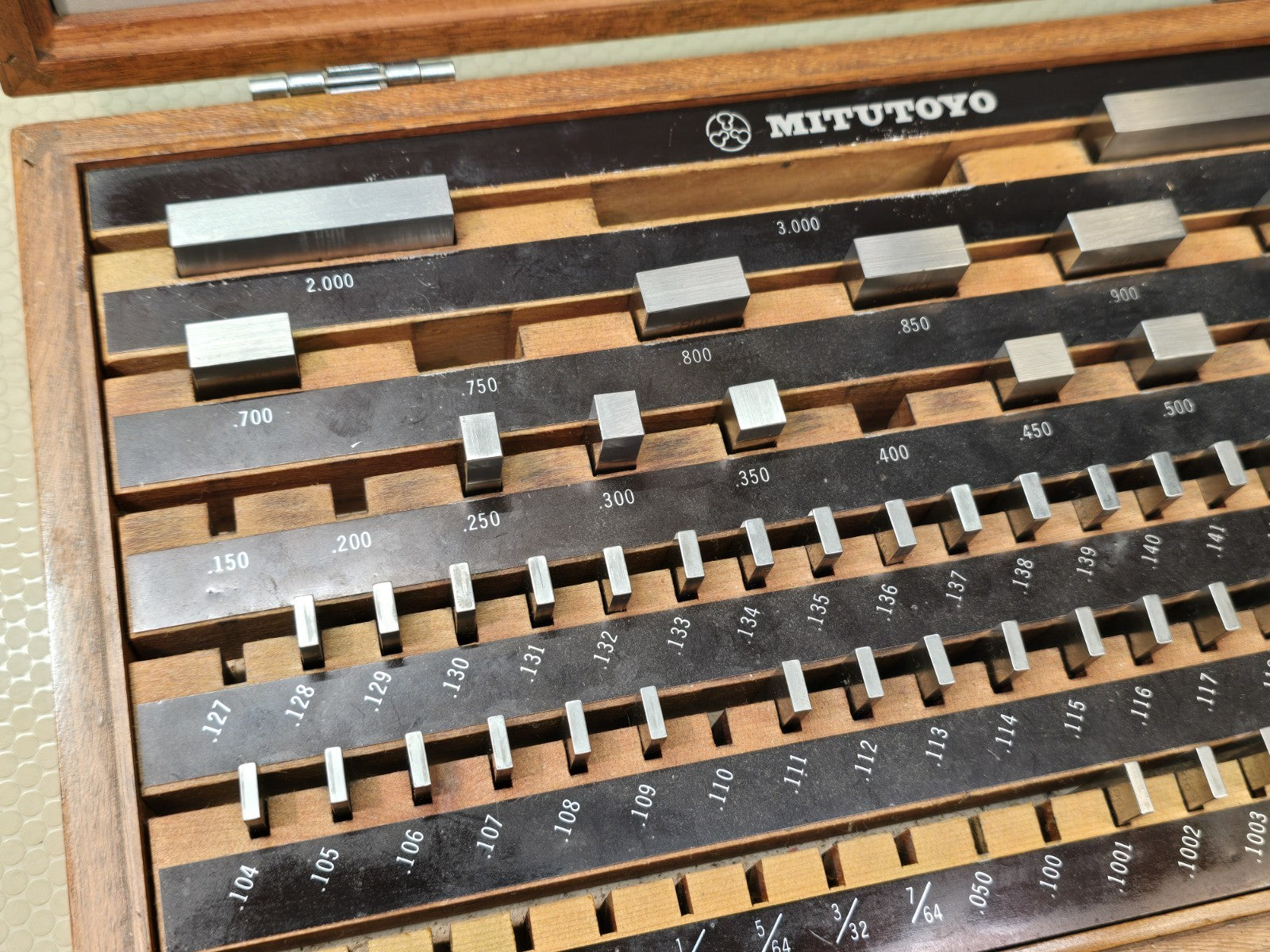 MITUTOYO GAGE BLOCK SET 516-902 BE1-81-2  GRADE 2 Incomplete