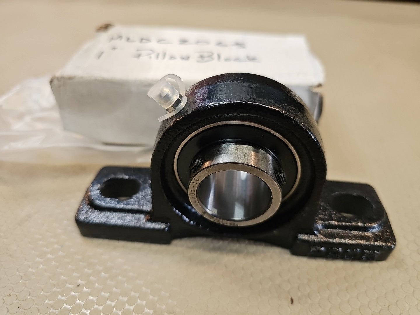 Dayton	3FDA5 Mounted Pillow Block Ball Bearing 1" Bore Size Set Screw Cast Iron