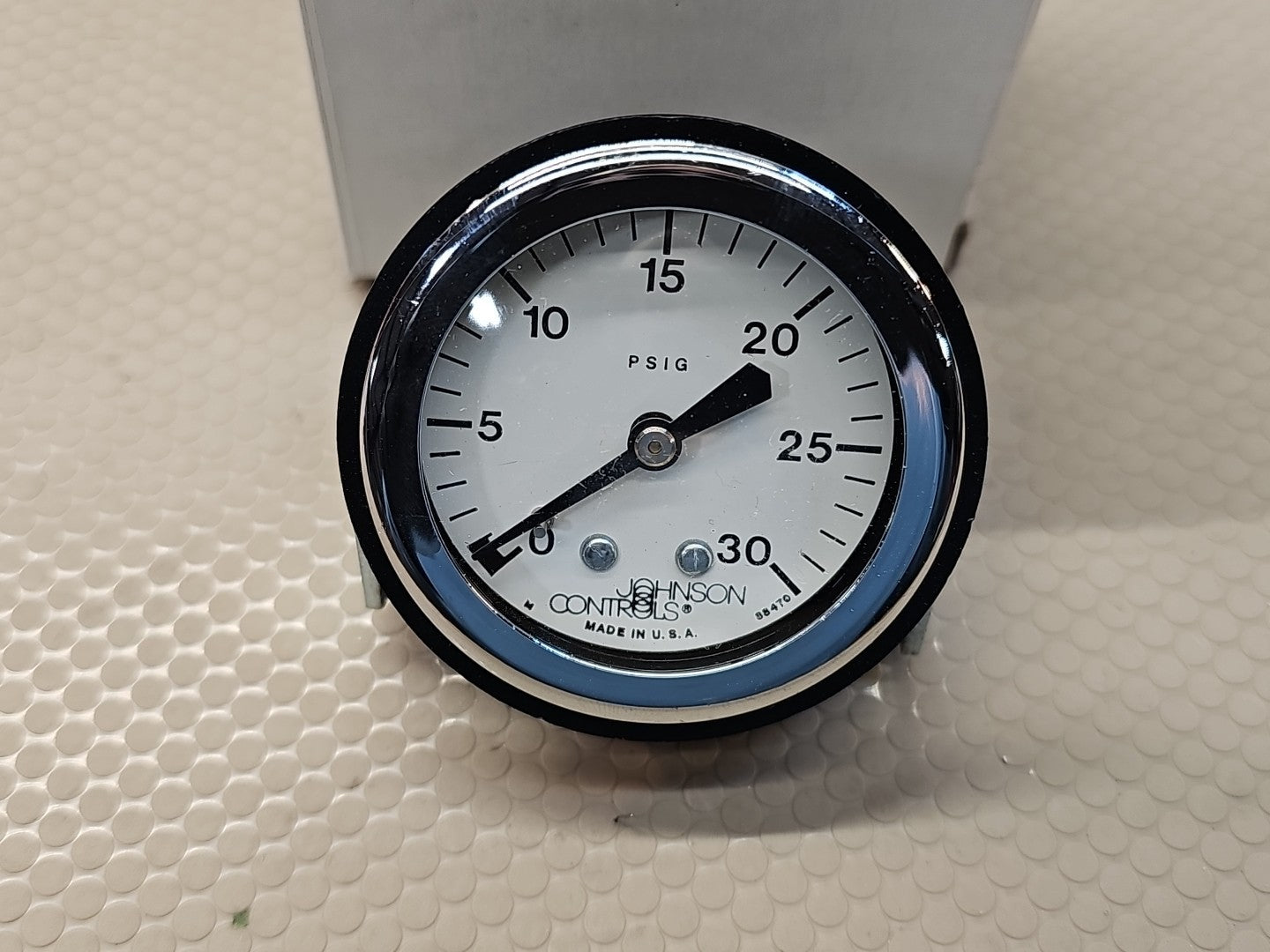 Johnson Controls 88470 Pressure Gauge 0-30 PSIG