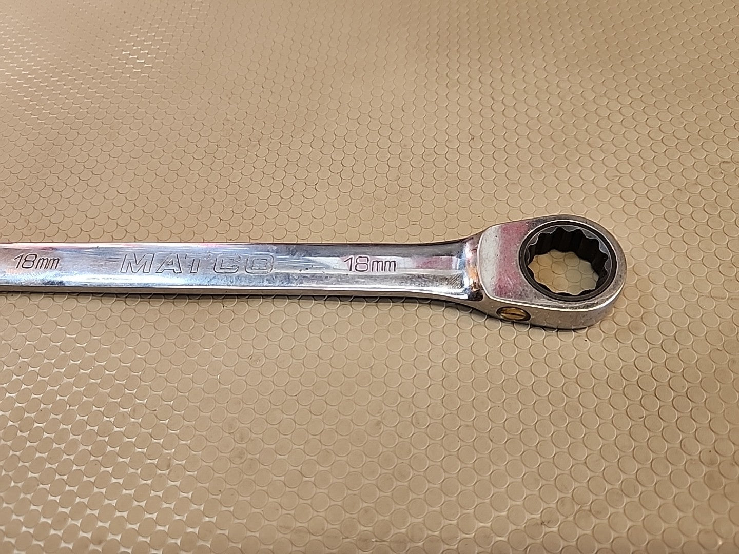 Matco Tools 18mm Ratcheting combination wrench 7GRC18M2 12 Point 72 Teeth
