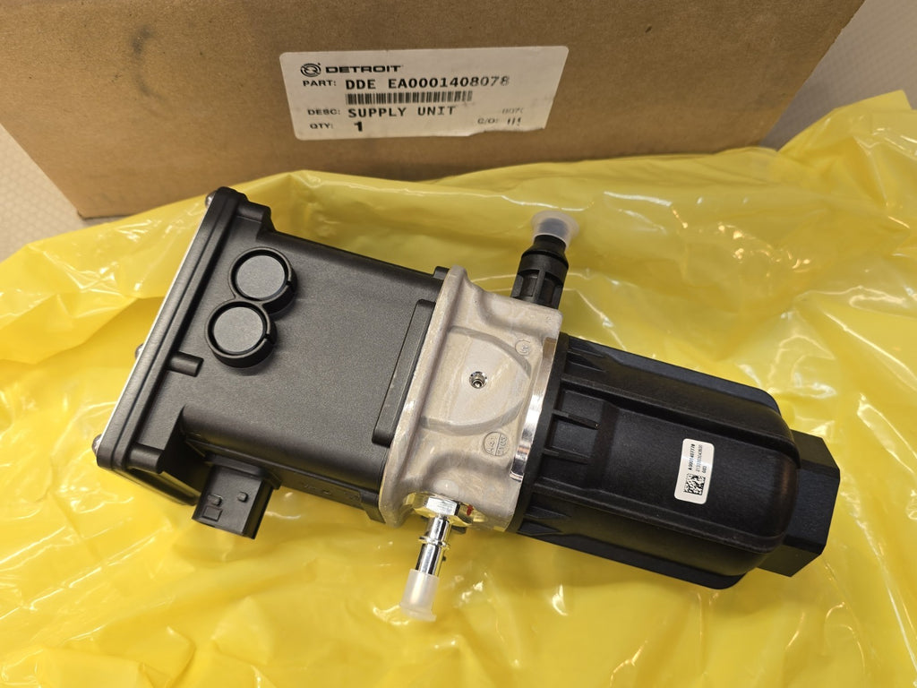 OEM DETROIT DIESEL EXHAUST FLUID  DDE EA0011400678 EA0001407278  EA0001408078