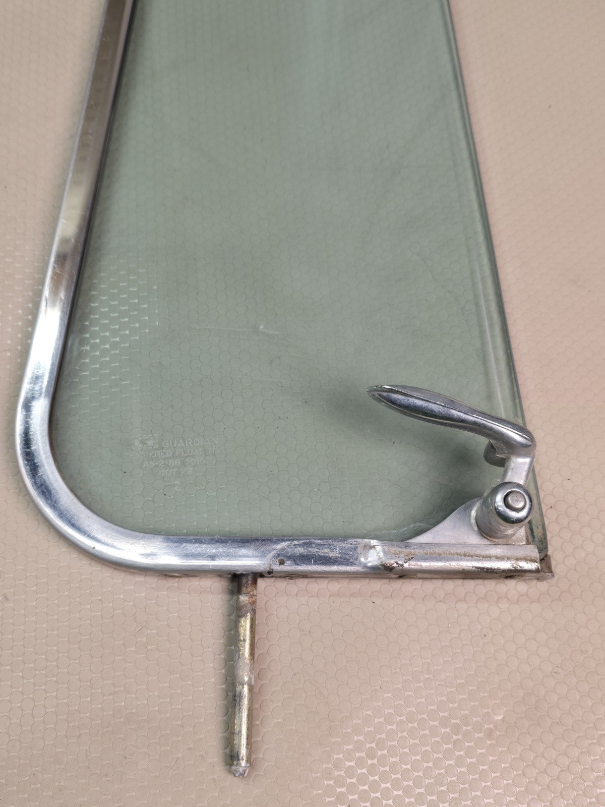Kenworth OEM Paccar W900 GlassSide Window LH Genuine OEM 