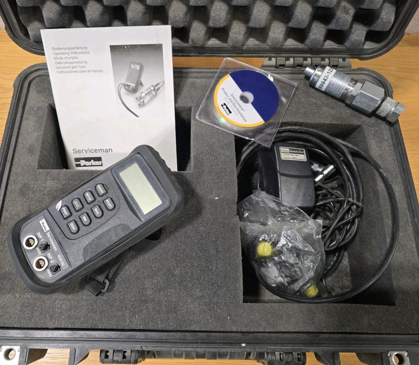 Parker SCM-152-2-02 SensoControl Serviceman Diagnostic Test Kit Plus Case