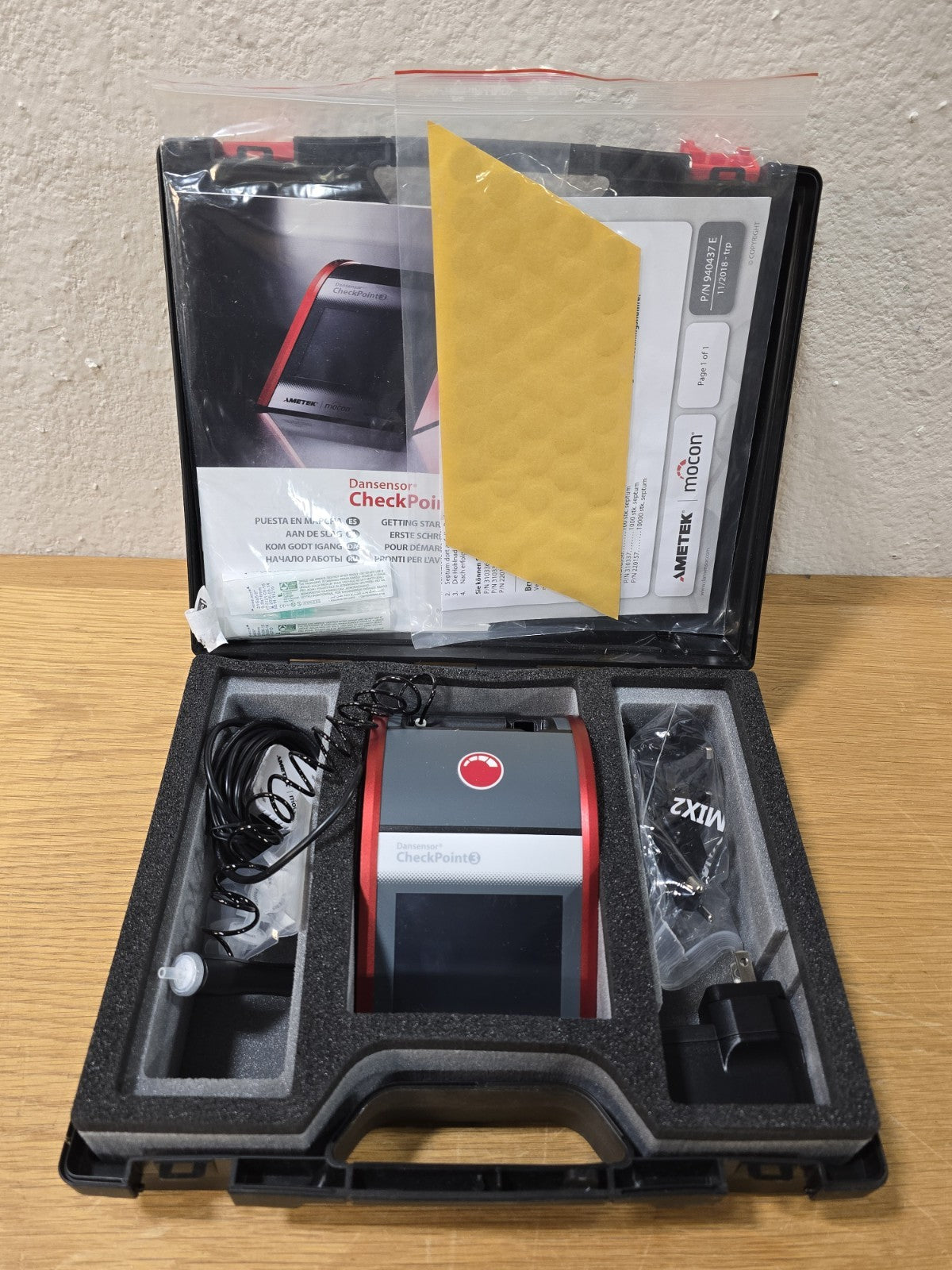 AMETEK MOCON Dansensor CheckPoint 3 Gas Analyzer 940437.E Portable O2/CO2 MAP