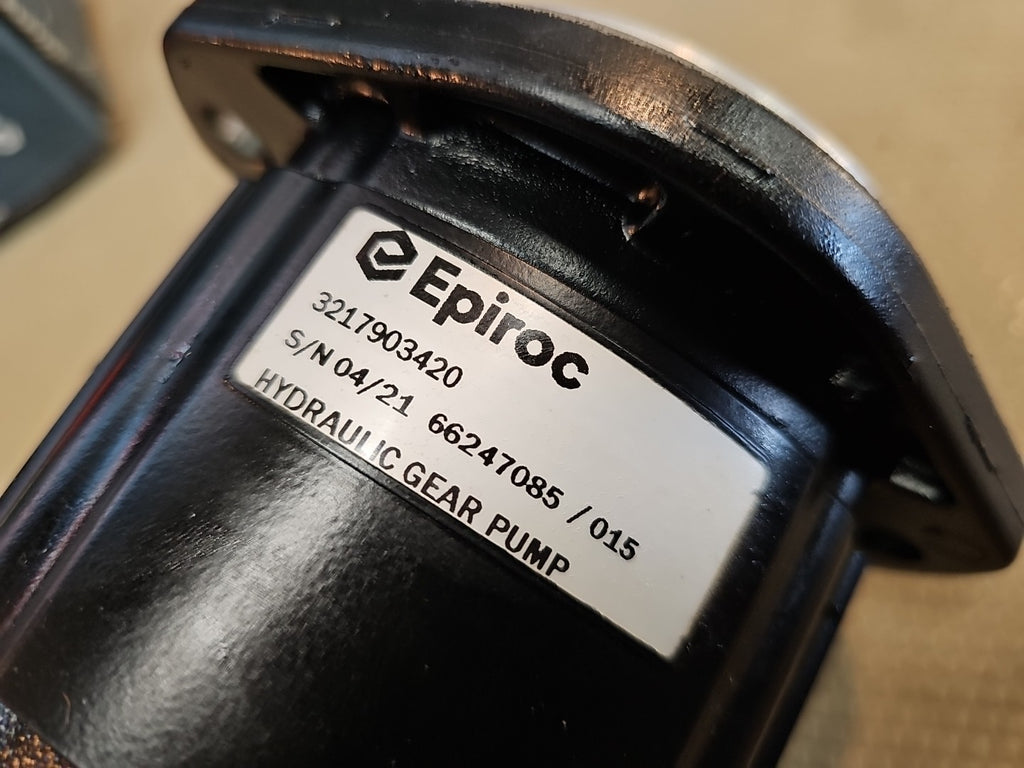 Epiroc 3217903420 NEW Parker Genuine OEM 1004336222 Hydraulic Gear Pump $1000 