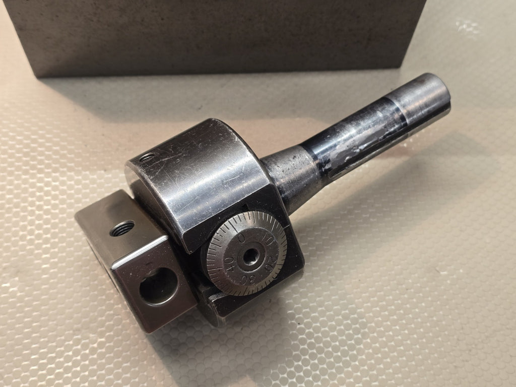 BRIDGEPORT No. 2 Boring Head R8 Shank W/ Storage Case