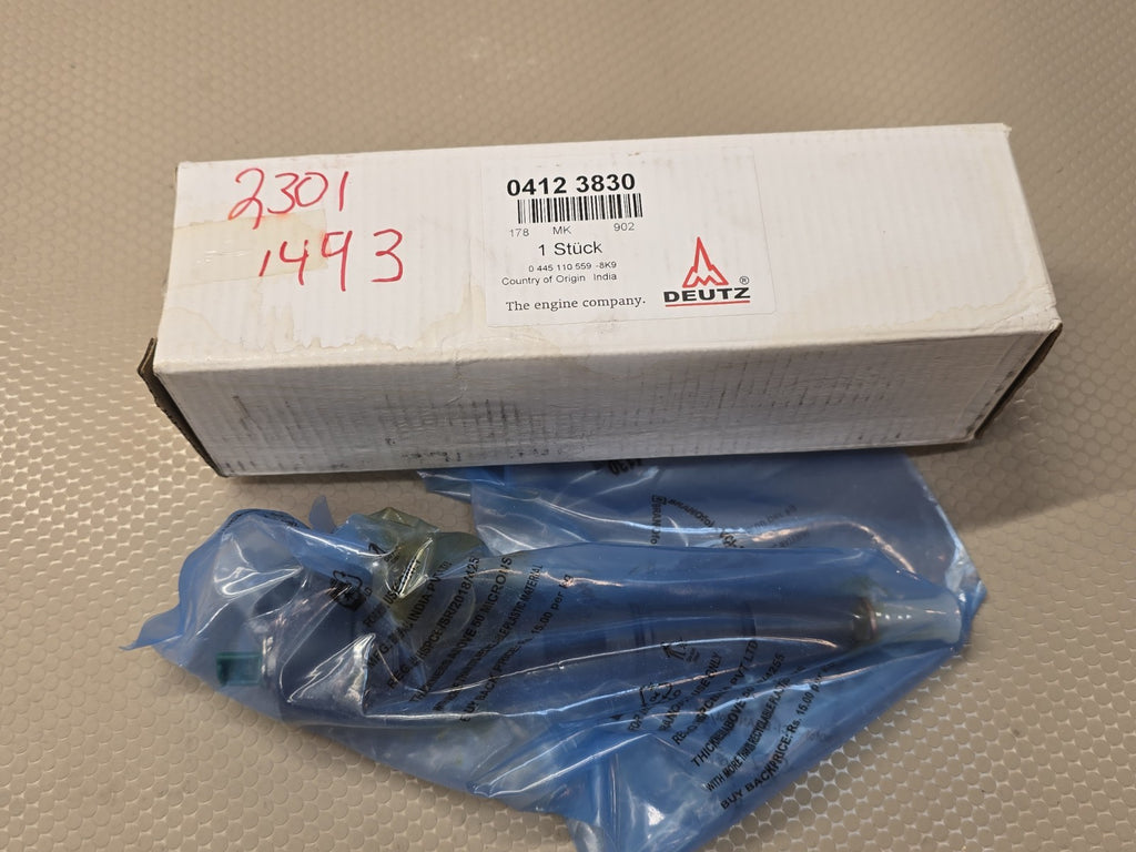 Deutz OEM TD 3.6L L4 Fuel Injector 04123830 0445110559 A81PB0A GENUINE OEM BOSCH