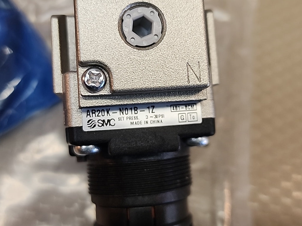 SMC AR20K-N01B-1Z Pneumatic Regulator 3-30PSI NEW