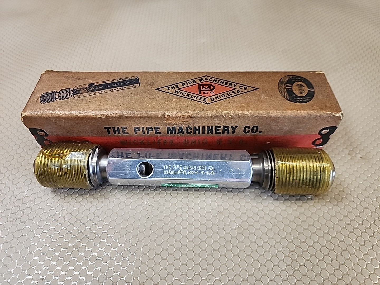 THE PIPE MACHINERY CO THREAD PLUG GAGE 1.062-12 NA-4G SET GO 1.0164 NO GO 1.0113