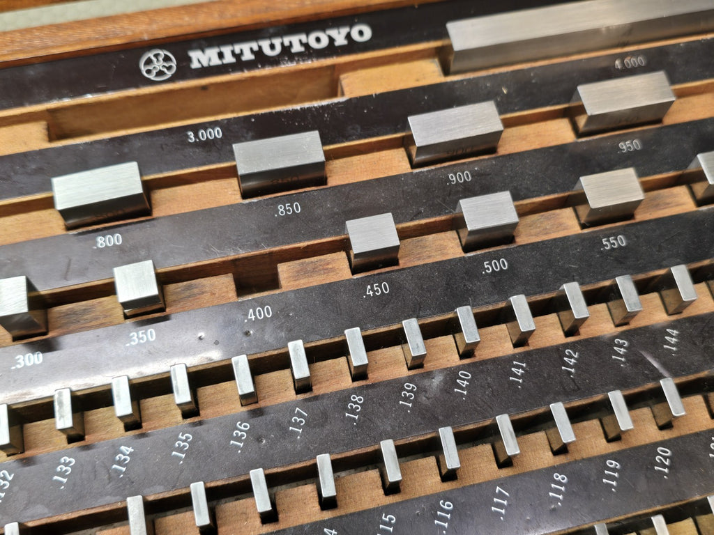 MITUTOYO GAGE BLOCK SET 516-902 BE1-81-2  GRADE 2 Incomplete