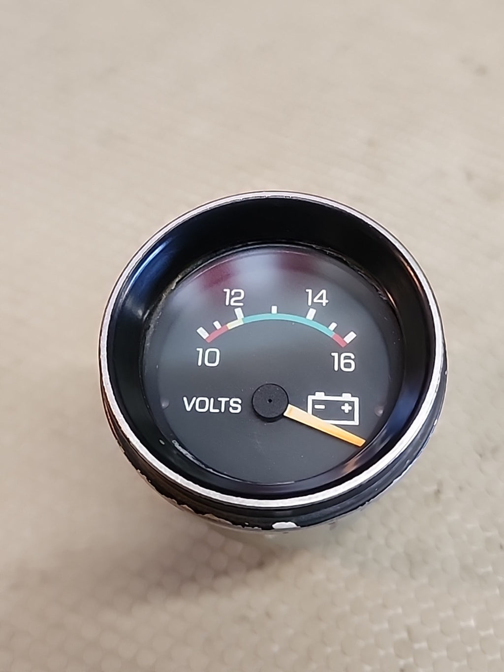 K152-304 Kenworth W900 Volts Gauge  (12039915