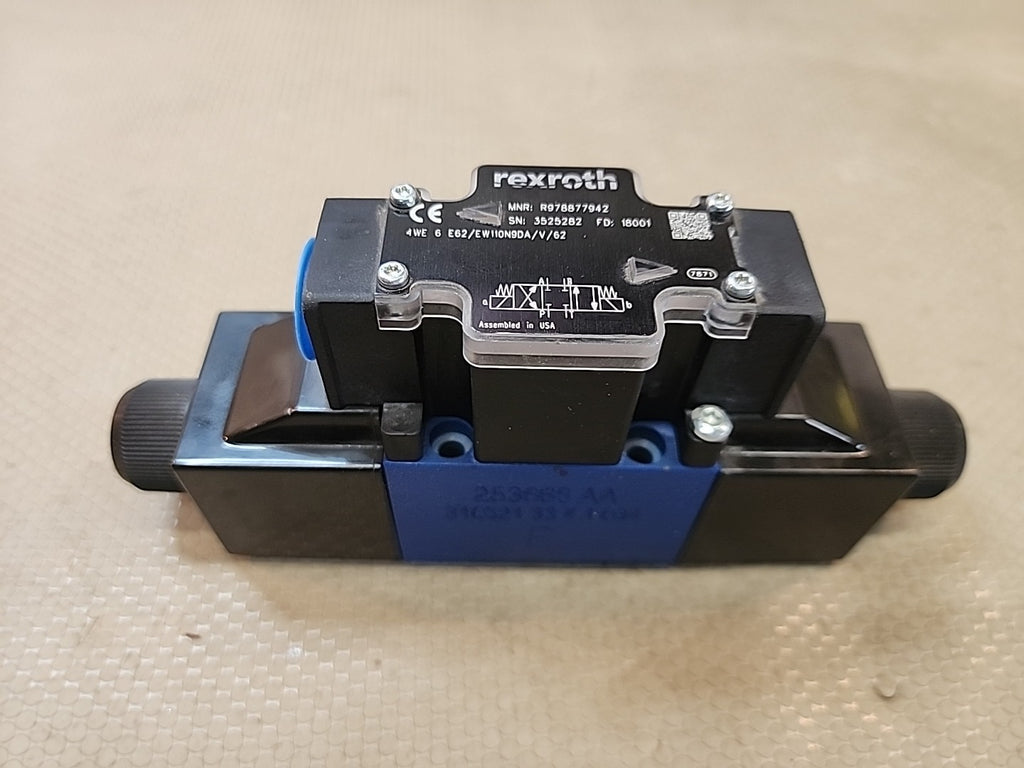 Rexroth R978877942, R900021464 Control Valve