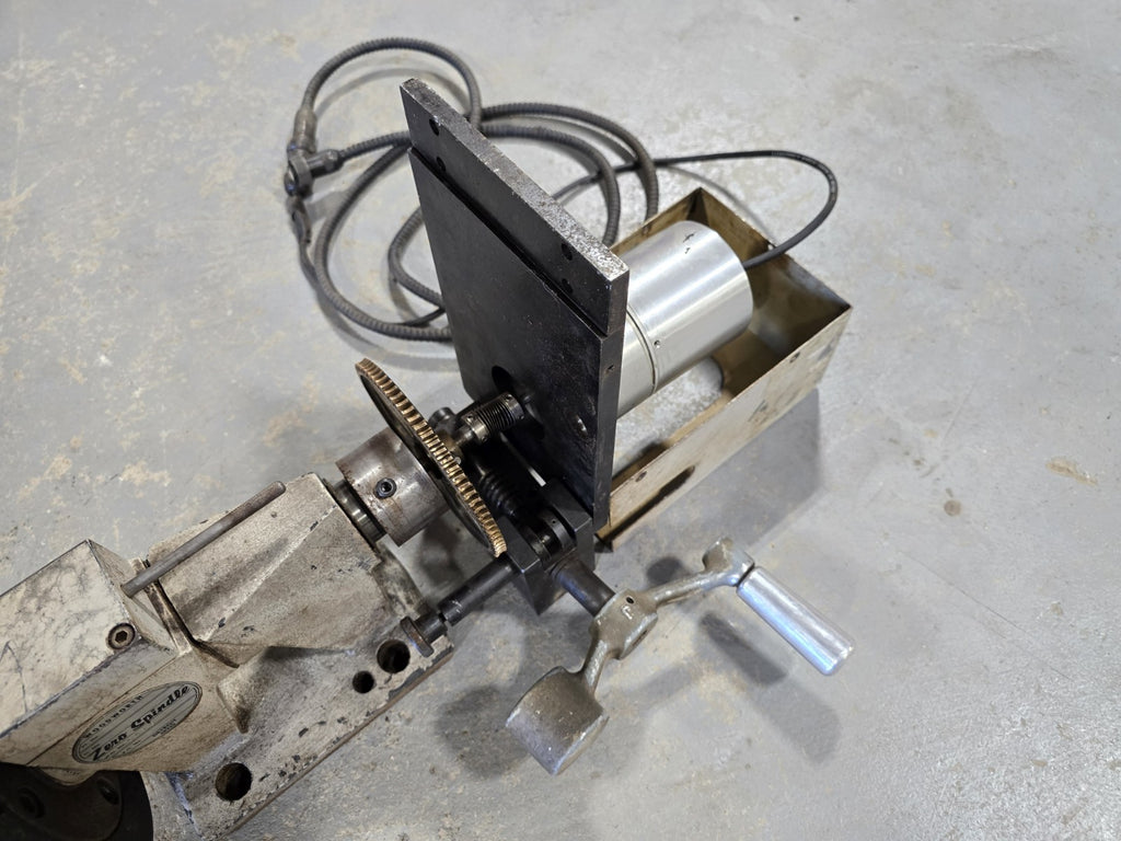 ZERO SOUTHERN GAGE  SYSTEMS SPINDLE FIXTURE MODEL AD-015 - USA Bench CENTER LOT