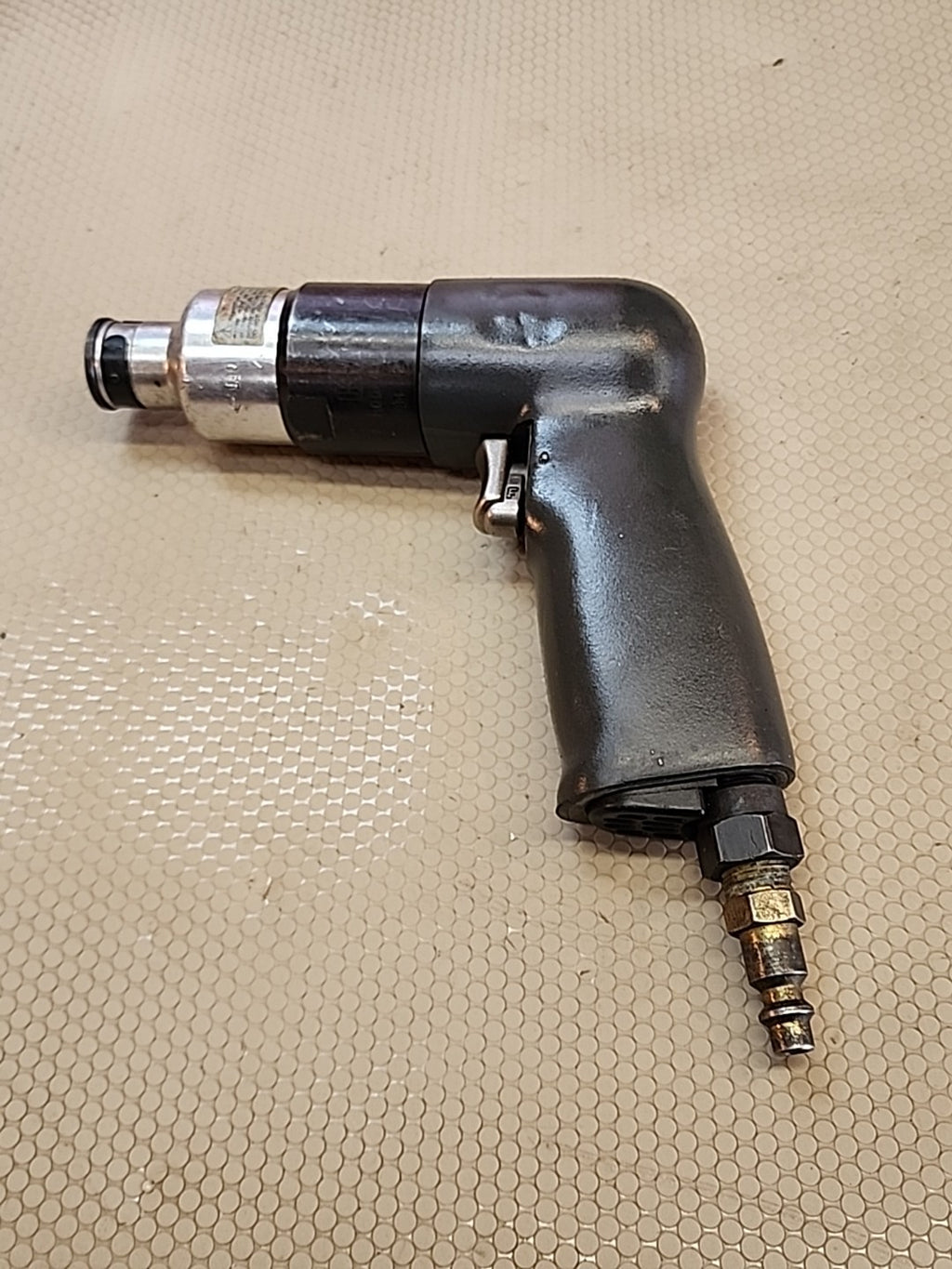 INGERSOLL RAND 41PP25TSQ4 1/4″ Bit Holder 2500 RPM Pistol Grip Handle Air Driver