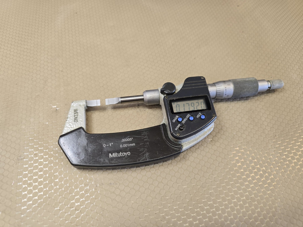 MITUTOYO DIGIMATIC BLADE MICS MICROMETER 422-360-30 ~ 0-1" .0005"/0.001MM JAPAN