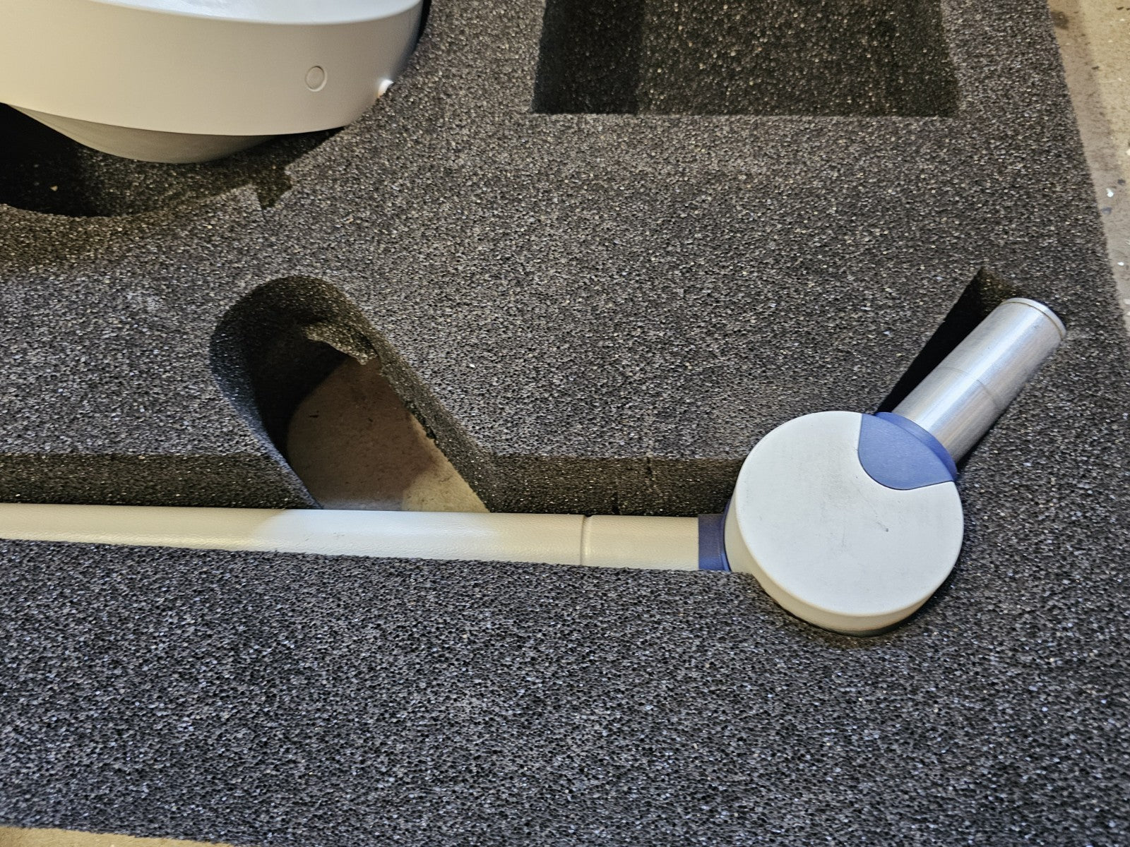 FEDMEDICAL FMI-301FB LIGHT SURGICAL FIELD FLOOR 