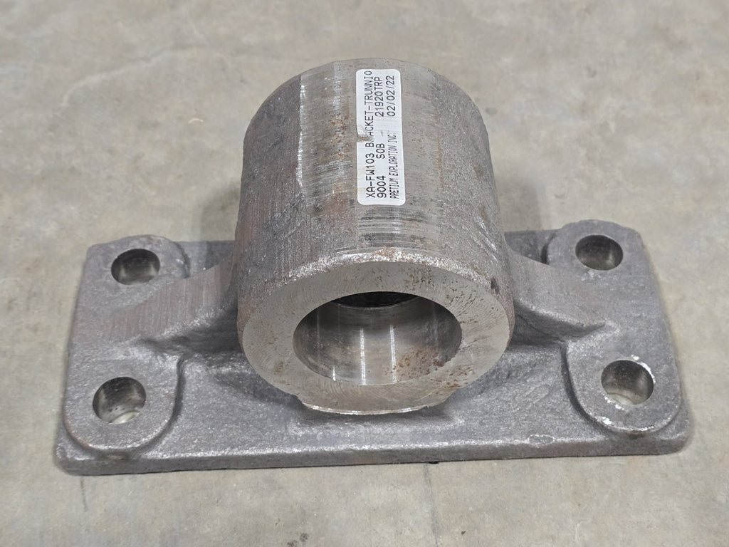 SAF Holland XA-FW-103 Trunnion Bracket Foot 5th Wheel Bracket NEW & Genuine