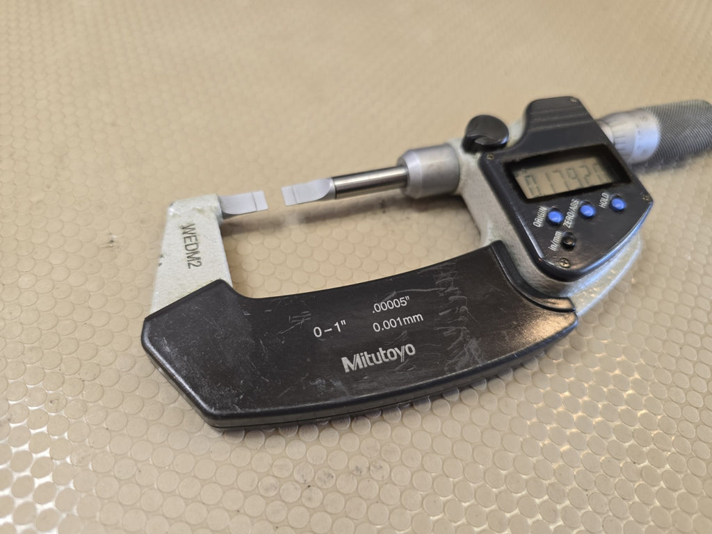 MITUTOYO DIGIMATIC BLADE MICS MICROMETER 422-360-30 ~ 0-1" .0005"/0.001MM JAPAN
