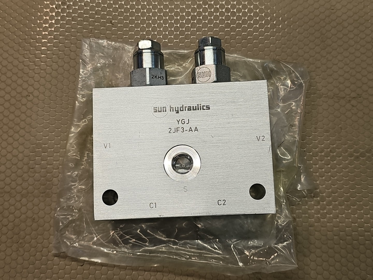 Sun Hydraulics YGJ 2JF3-AA Valve Block Assembly 