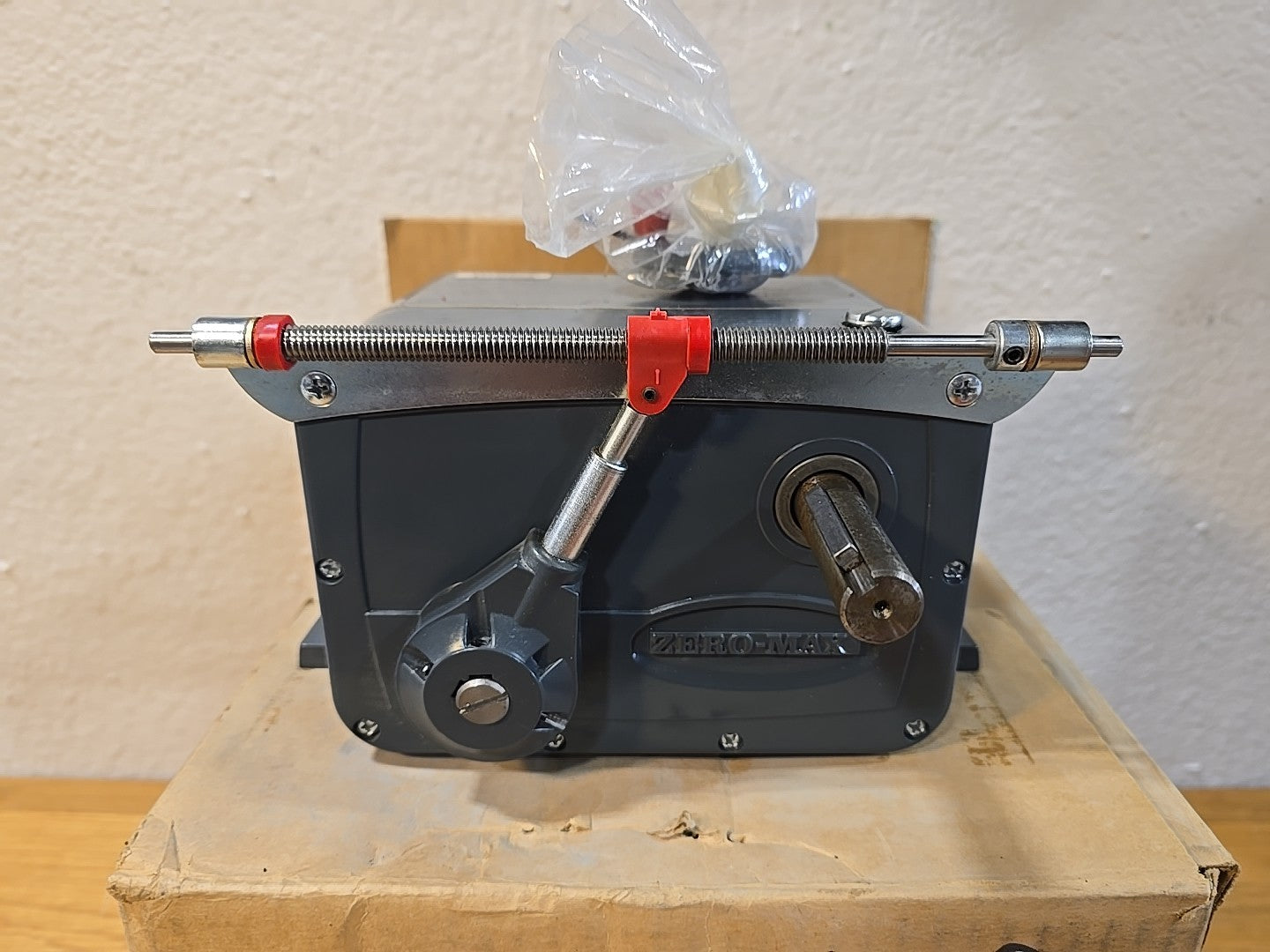 NEW Zero Max Y1SC ZERO-MAX DRIVE W/SCREW CONTROL