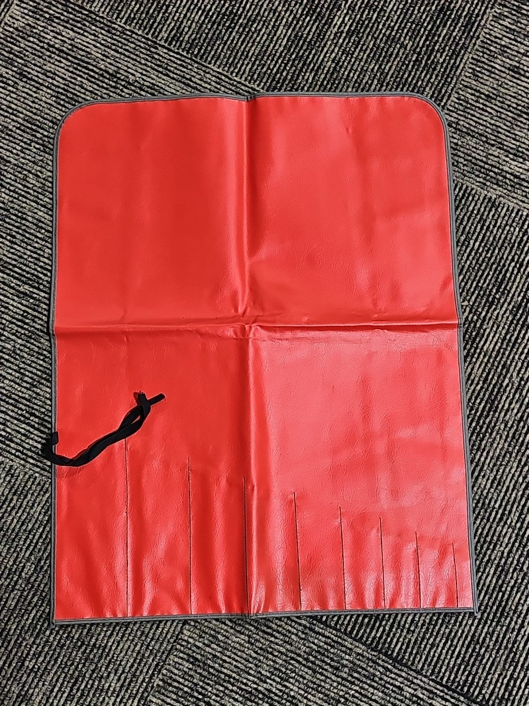 SNAP ON C98 RED KIT BAG POUCH ROLL 9 POCKETS *VINTAGE & MINT*
