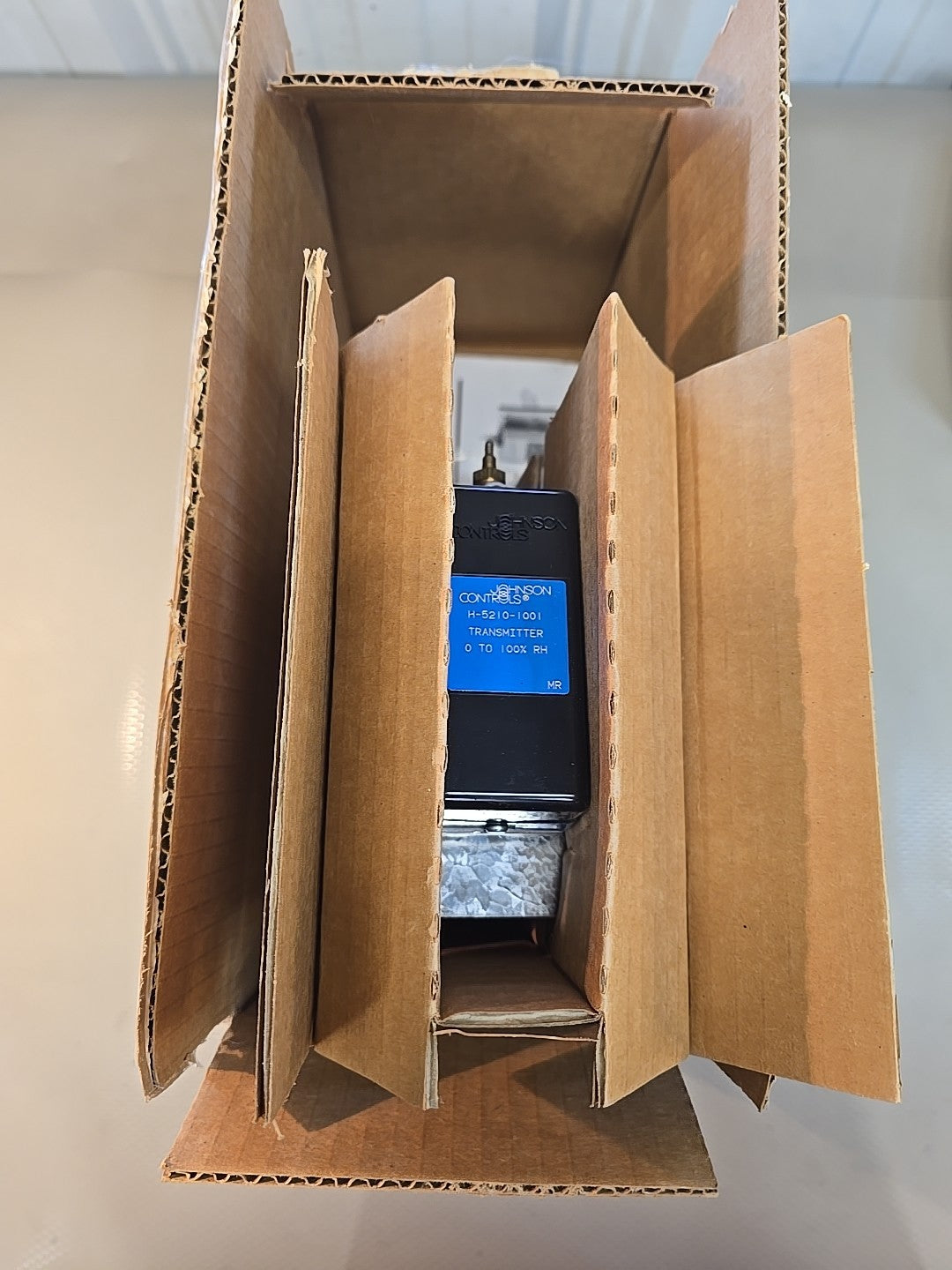 NEW JOHNSON CONTROLS H-5210-1001 TEMPERATURE TRANSMITTER H52101001
