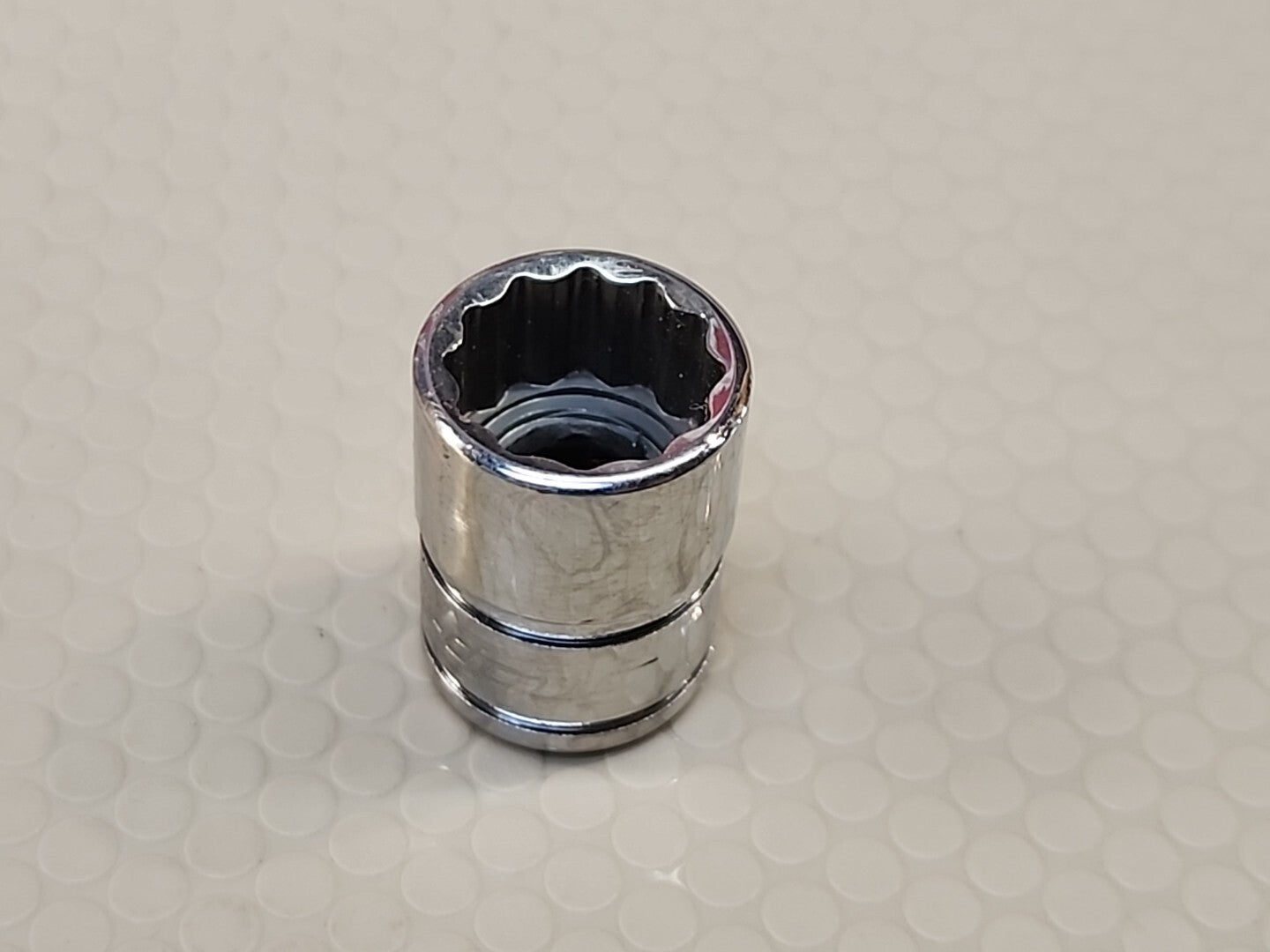 Snap On 3/8" Drive 1/2" Shallow 12pt SAE Socket F161 Made in USA 