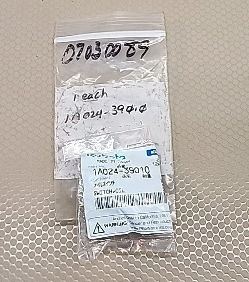 GENUINE KUBOTA OIL SENDER SWITCH 1A024-39010 OEM