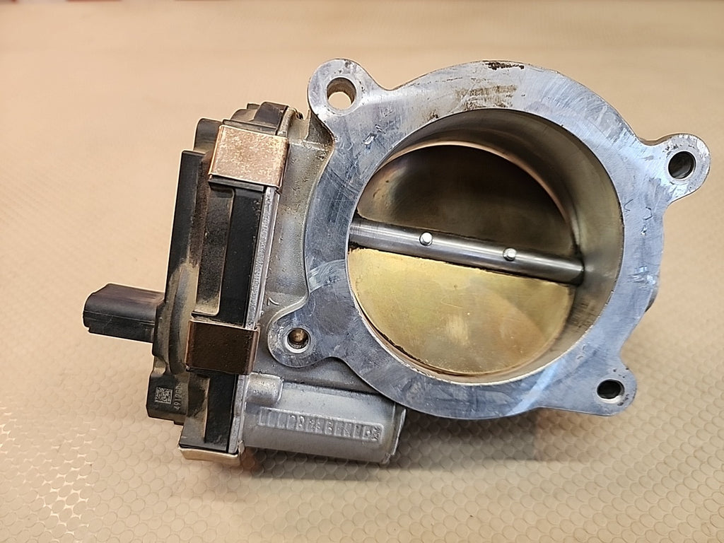 2015 CHEVROLET Suburban THROTTLE BODY OEM 1261  7792