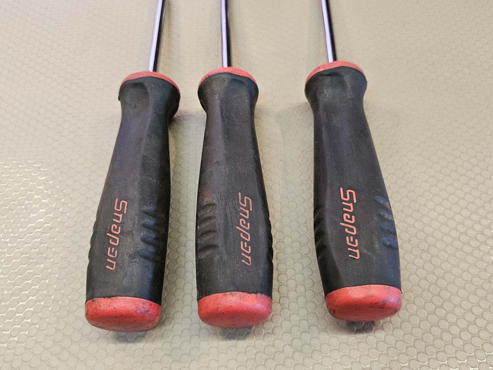 Snap On Tools SGA & SGCP 3pc Black & Red Soft Grip Radiator Pick Set 