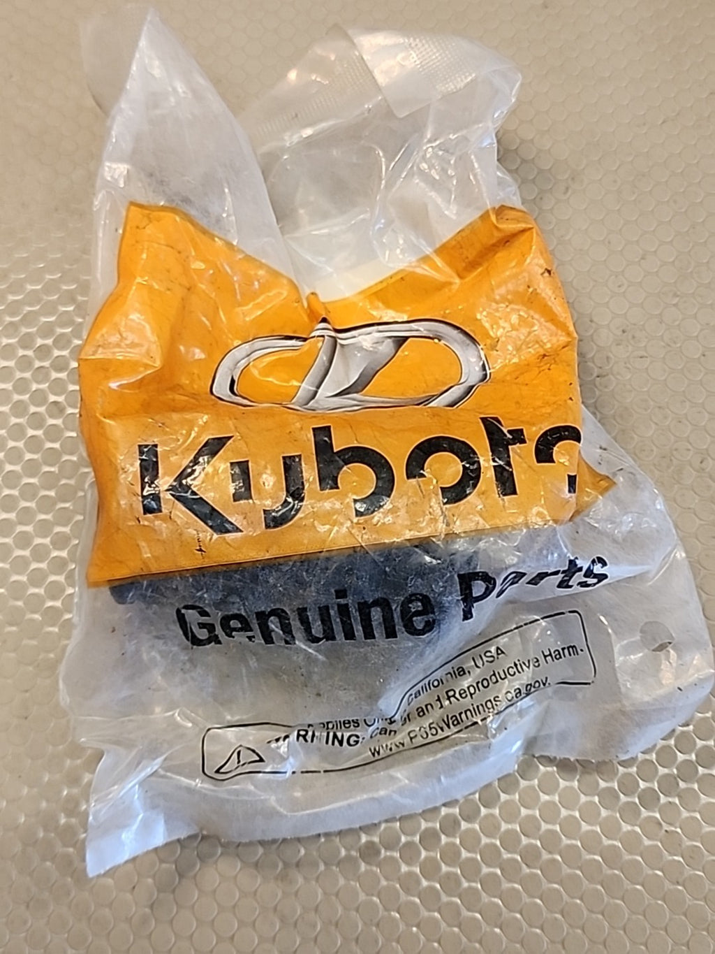 Kubota K7561-18620 RUBBER/BUSHING OEM